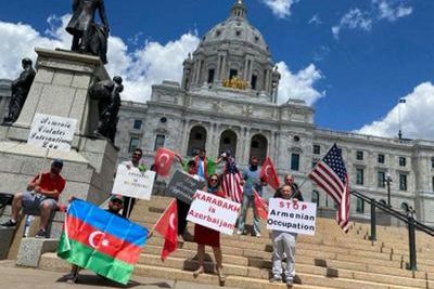 Представители азербайджанской диаспоры провели акцию протеста в Миннесоте против военной провокации Армении