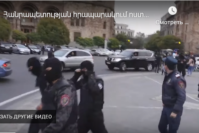Ереванская полиция пресекла автошествие в центре армянской столицы (ВИДЕО)