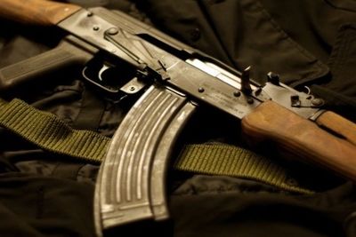 СНБ Армении возбудило уголовные дела в отношении поставщика оружия для армии