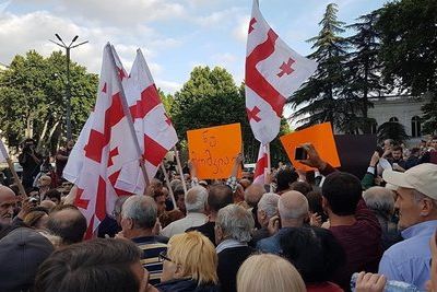 Различия между политическими кризисами в Грузии и Армении назвал Менагаришвили