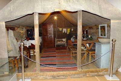 В донском Азове разбили палатки-музеи времен войны (ВИДЕО)