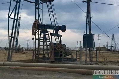 Казахстан в 2022 году хочет увеличить добычу нефти до 87,9 млн тонн