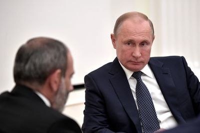 Путин проводит переговоры в Ново-Огарево с Пашиняном