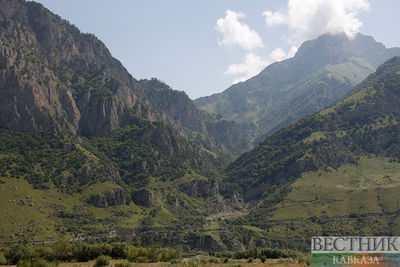 Абхазские спасатели нашли потерявшегося в горах россиянина