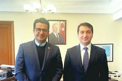 Хикмет Гаджиев провел &quot;конструктивную встречу&quot; с послом Ирана в Азербайджане