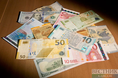 Манат стал наиболее стабильной валютой в СНГ и Восточной Европе - СМИ