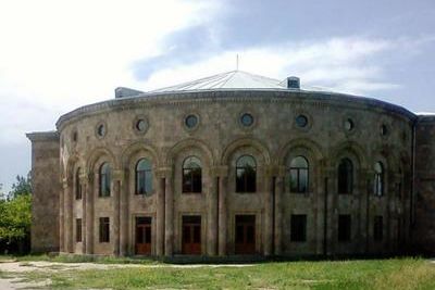 Что стало с советскими домами культуры в Армении?