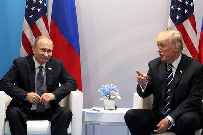 Путин и Трамп &quot;поговорят о горячем&quot;