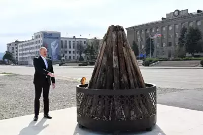 Ильхам Алиев зажег праздничный костер в Ханкенди