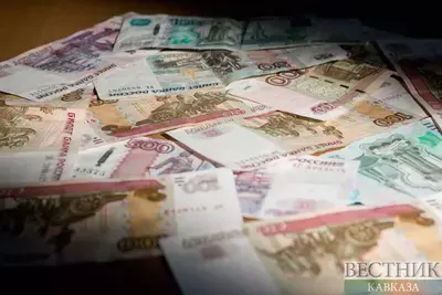 Мигрант из Узбекистана хотел остаться в России за 900 рублей