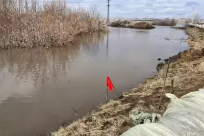 Ситуация критическая: пик паводка в Петропавловске близок