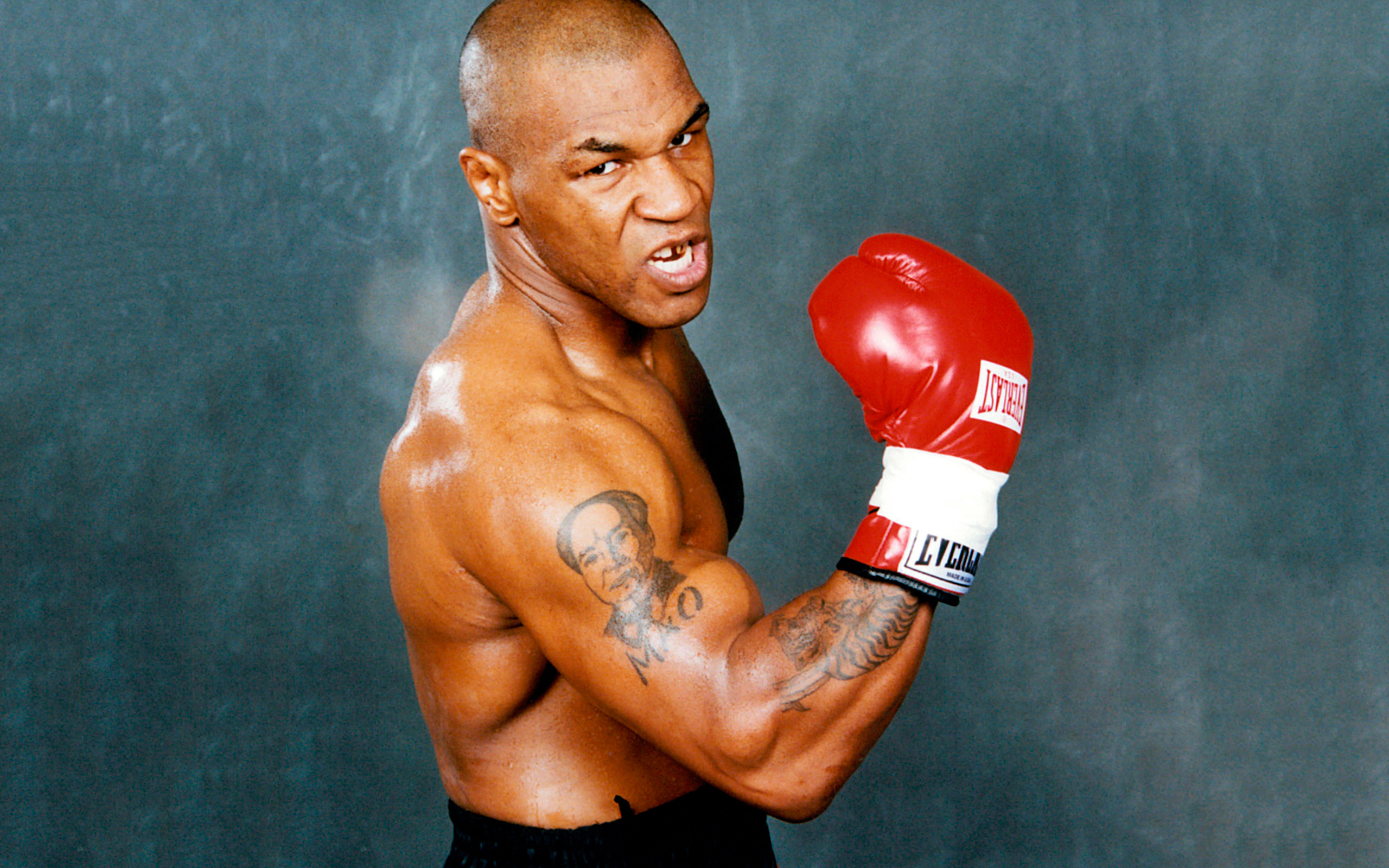 Рождения майка тайсона. Майк Тайсон. Майк Тайсон боксер. Mike Tyson 1996. Майк Тайсон фото.