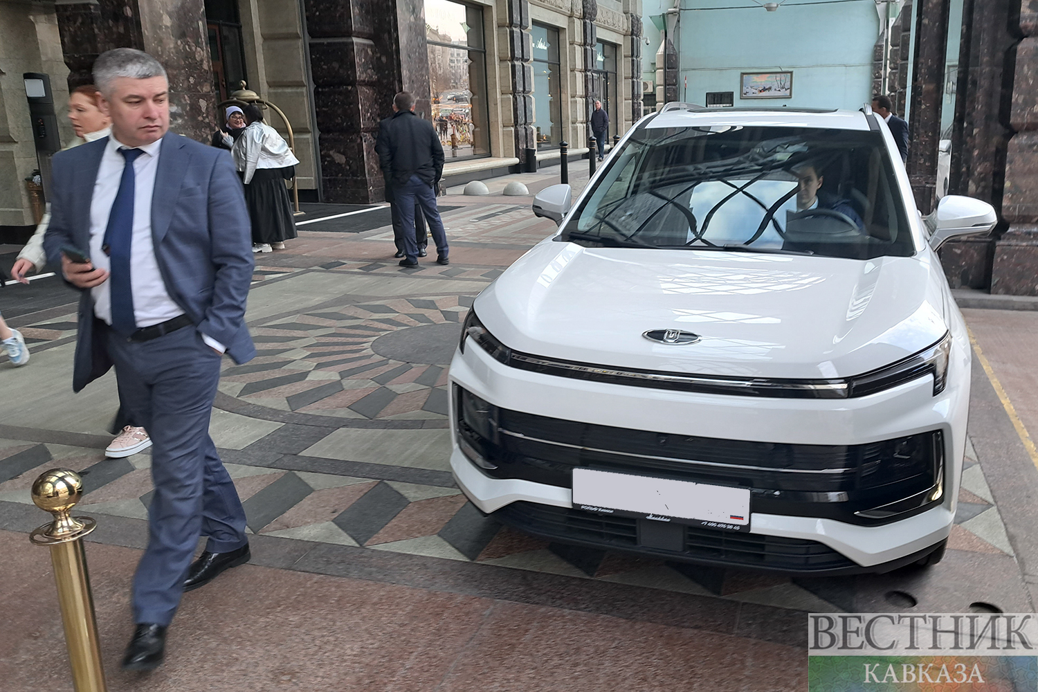 Автомобиль москвич 2024