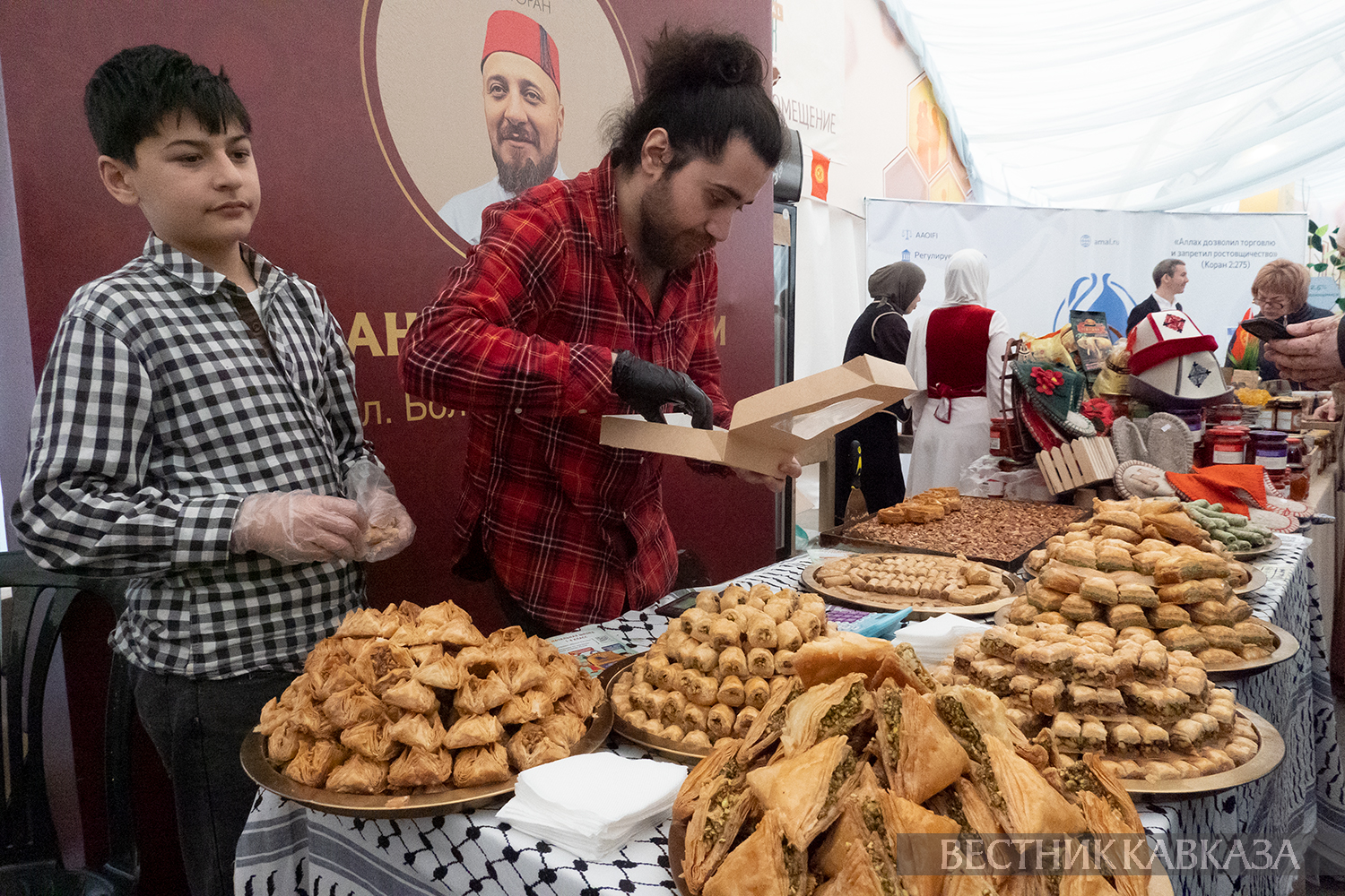 Торговля на WANDI Bazar Eid Festiva