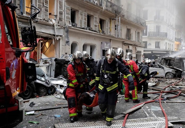 Взрыв в центре Парижа унес жизни двух человек