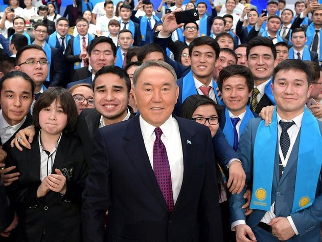Президент Казахстана Нурсултан Назарбаев дал старт Году молодежи