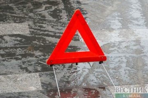 Автомобиль и микроавтобус устроили ДТП в Крыму