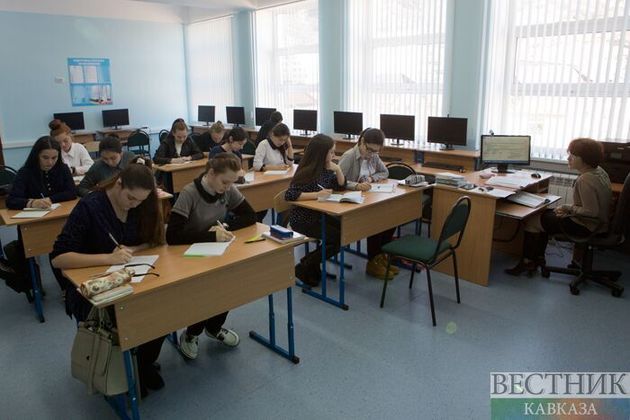 В школах Грузии отменяют выпускные экзамены