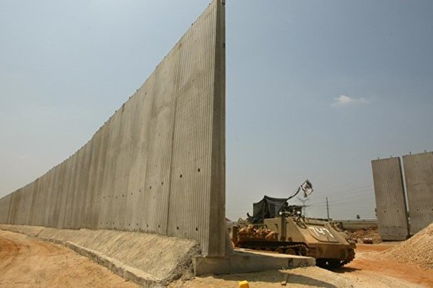 Израиль начал возведение стены вокруг сектора Газа 
