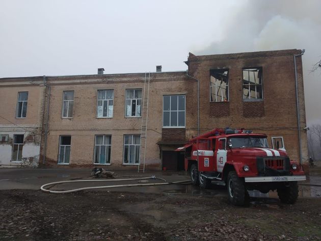 Школа загорелась в Зеленокумске