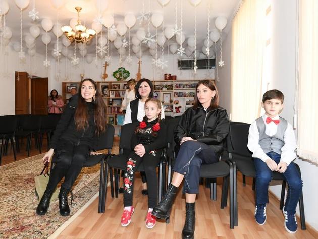 Мехрибан Алиева посетила детские образовательные учреждения в Гяндже