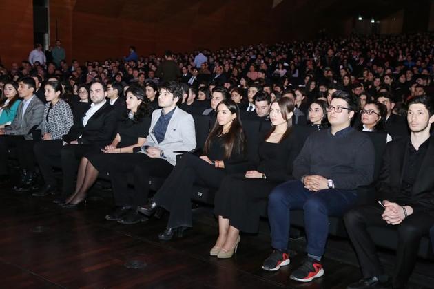 Лейла Алиева посетила "Ночь боли" в рамках международной кампании "Справедливость к Ходжалы!"