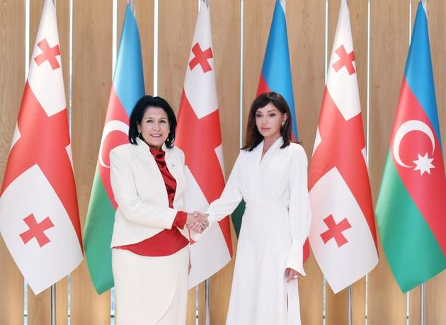 Мехрибан Алиева провела первую встречу с Саломе Зурабишвили (ФОТО)
