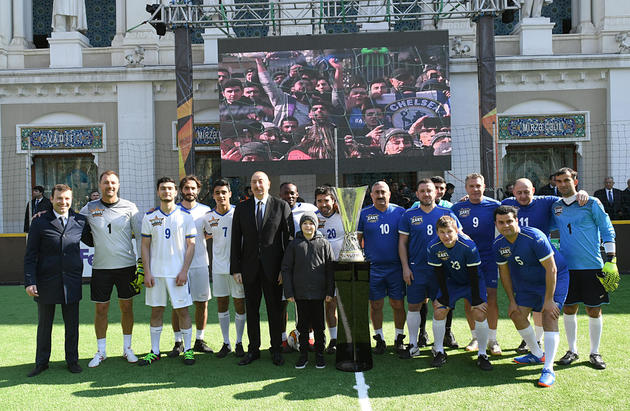 В Баку прошла встреча президента Азербайджана и звезд европейского футбола