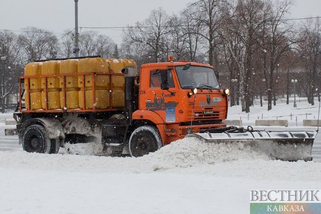 Казахстанский Алматы утонул в снегу