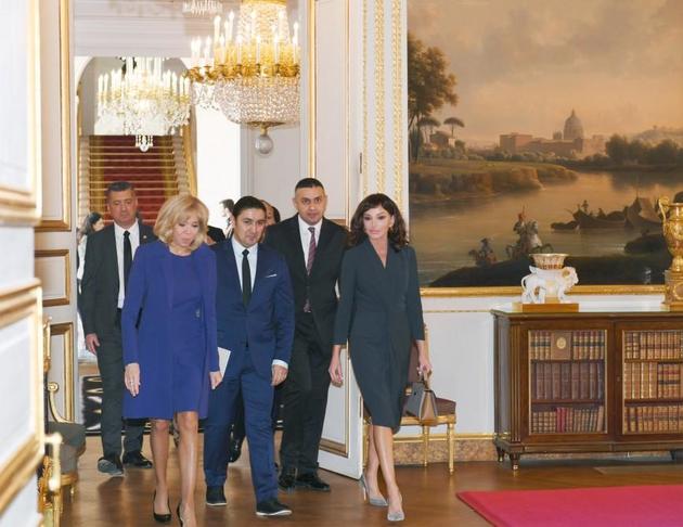 Мехрибан Алиева встретилась с первой леди Франции