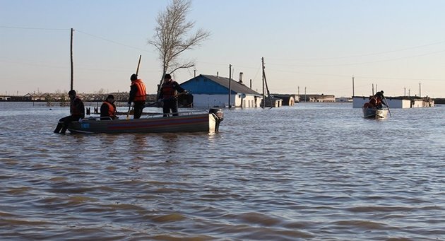 В МЧС предупредили, что паводок приведет к подтоплению жилых домов в нескольких регионах России
