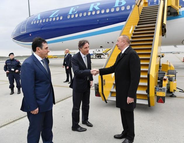 Ильхам Алиев начал рабочий визит в Австрию