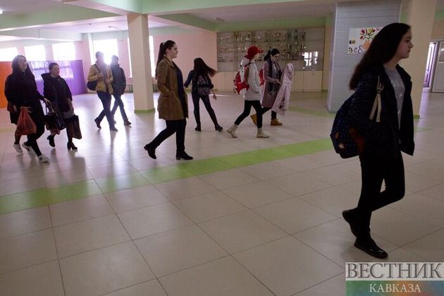 Младшим классам в Ингушетии продлили каникулы 