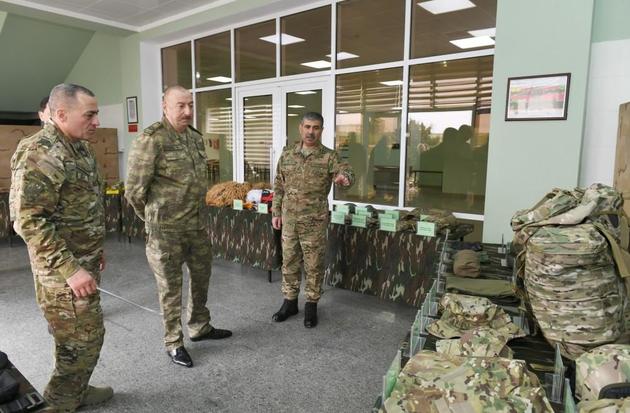 Ильхам Алиев посетил воинскую часть сил особого назначения Минобороны Азербайджана