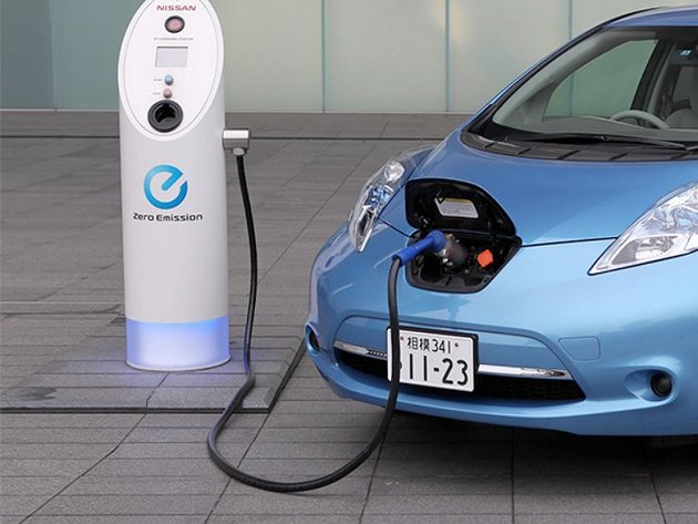 В Тбилиси заработал каршеринг электромобилей 