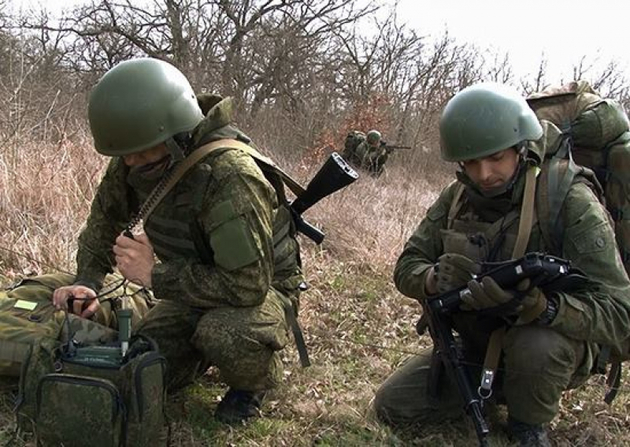 Мотострелки проводят военные учения в Чечне