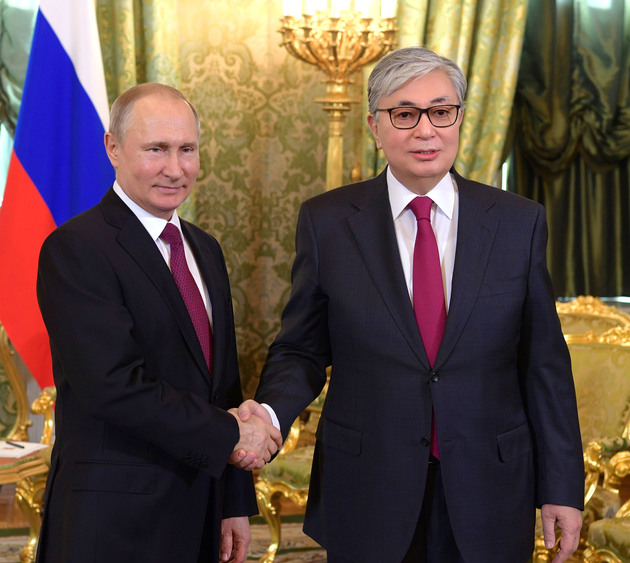 Путин поздравил Токаева с победой на президентских выборах в Казахстане