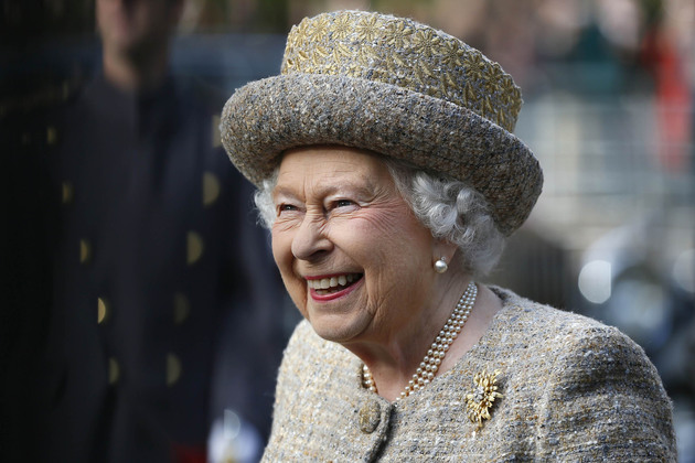 Елизавета II одобрила отказ принца Гарри и Меган Маркл от королевских полномочий