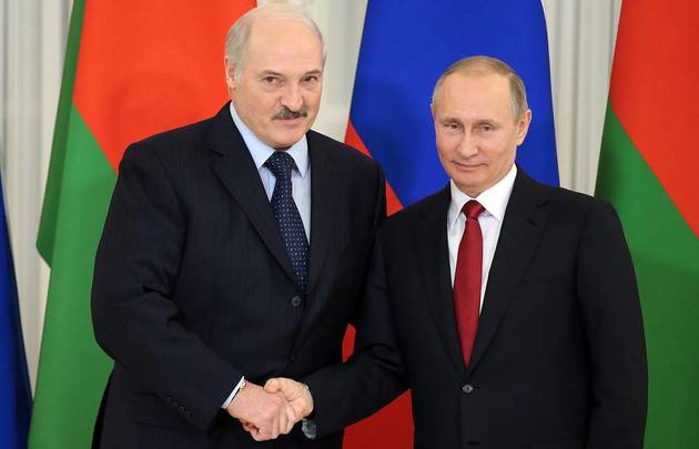 Путин и Лукашенко провели встречу на полях саммита ШОС