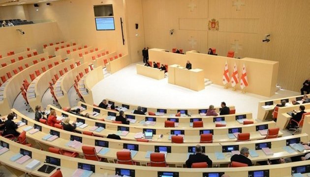 Грузинская оппозиция ополчилась на спикера парламента Ираклия Кобахидзе