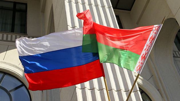Дмитрий Медведев проводит переговоры с белорусским премьером Сергеем Румасом