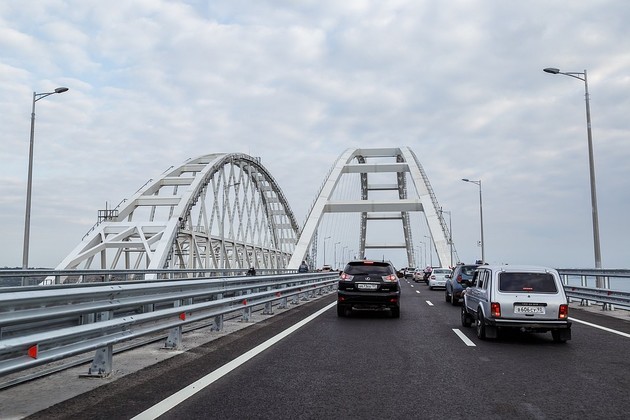 Контроль за соблюдением ПДД усилили на Крымском мосту