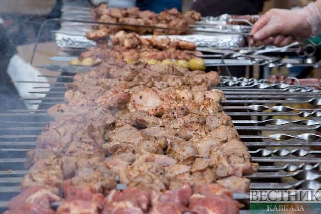 Фестиваль шашлыка в "Атамани" собрал три тысячи гурманов