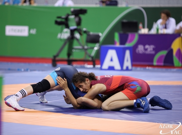 Девушки-борцы принесли Азербайджану два "серебра" олимпийского юношеского фестиваля в Баку