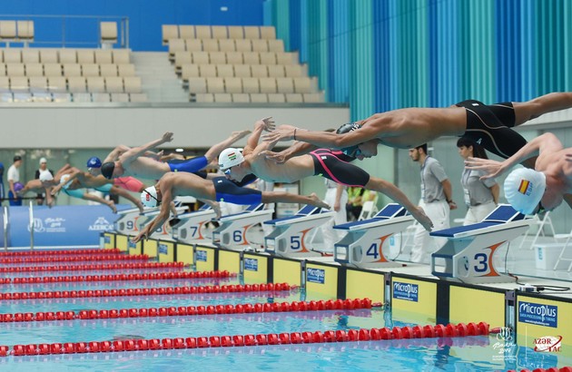 Пловец Рамиль Вализаде пробился в полуфинал юношеского олимпийского фестиваля