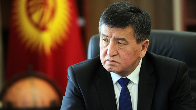 Президент Киргизии и все делегаты повторно сдали анализ на COVID-19, вернувшись из Москвы