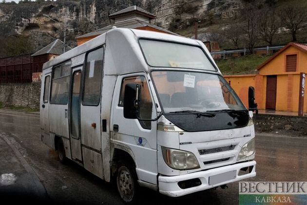 Украина запускает автобусы до границы с Крымом