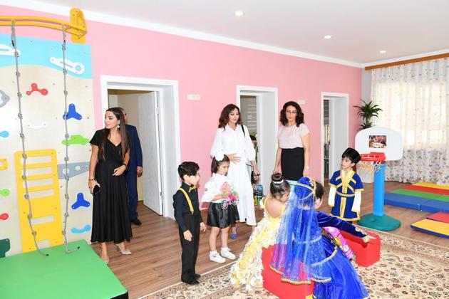 Мехрибан Алиева поучаствовала в открытии яслей и празднике для детей в Баку