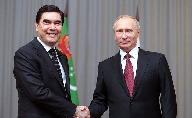 Глава Туркменистана поблагодарил Путина за борьбу с пандемией