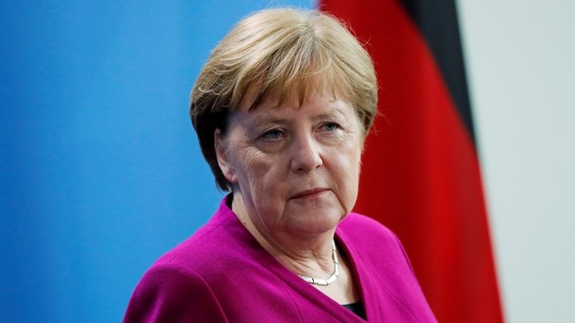 Меркель оценила роль России и Ирана в Сирии после ухода США  